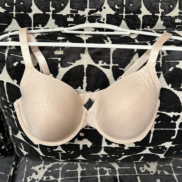 Natori Bra 34DD - Picture 1 of 6